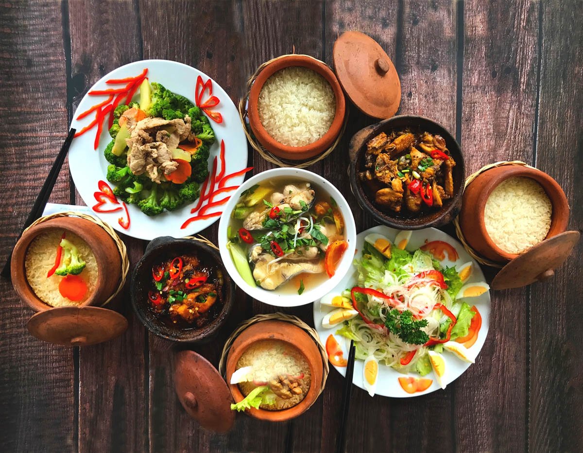 Read more about the article Ăn Gì Ngon Tại Đà Lạt? Top 9 món ăn không thể bỏ qua khi đến thành phố ngàn hoa