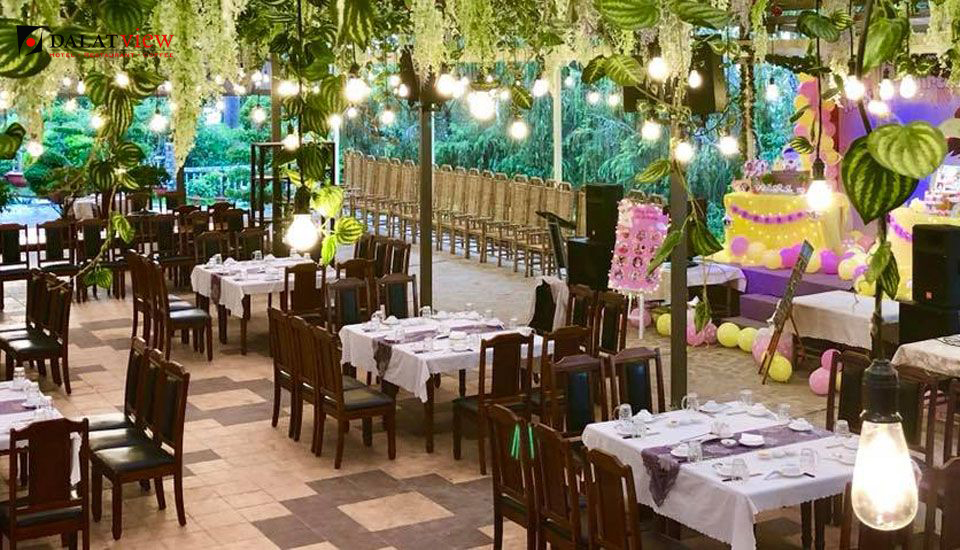 Nhà hàng Đà Lạt Xưa là một trong những nhà ngon tại Đà Lạt và là địa điểm lý tưởng để bạn thưởng thức những món ăn mang đậm hương vị cổ xưa của Đà Lạt.